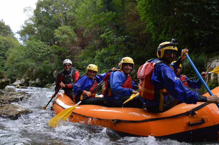 RAFTING ON THE LAO RIVER