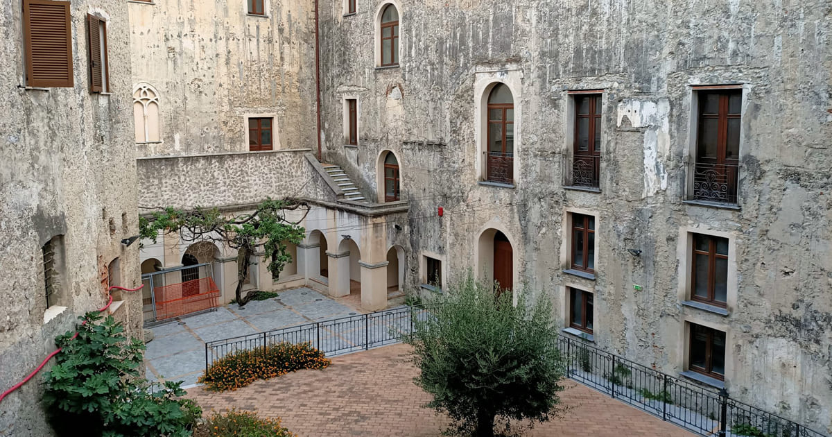 SCALEA - FERMATI, SCOPRI L'ANIMA AUTENTICA DEL BORGO